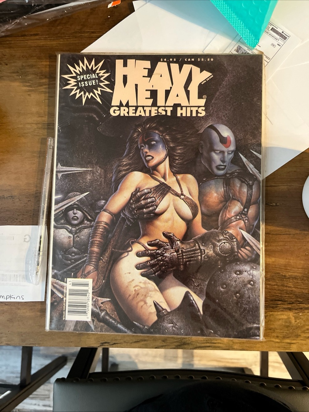 Heavy metal Greatest Hits Magazine - Black Cover